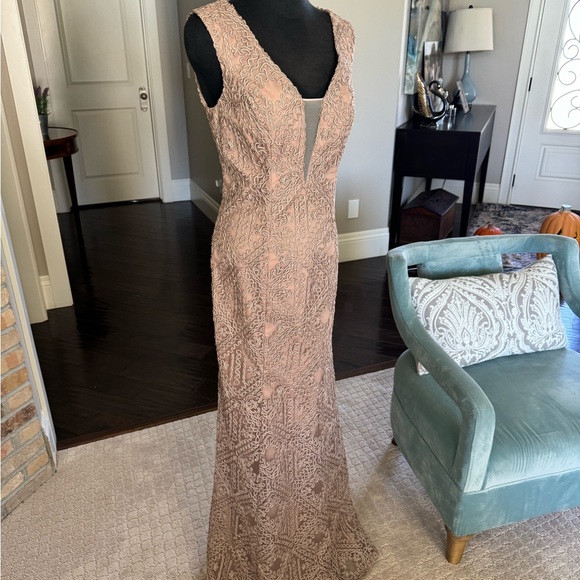 AIDAN MADDOX DRESS size 4 new with tags prom wedding party mauvish brown - Picture 12 of 14